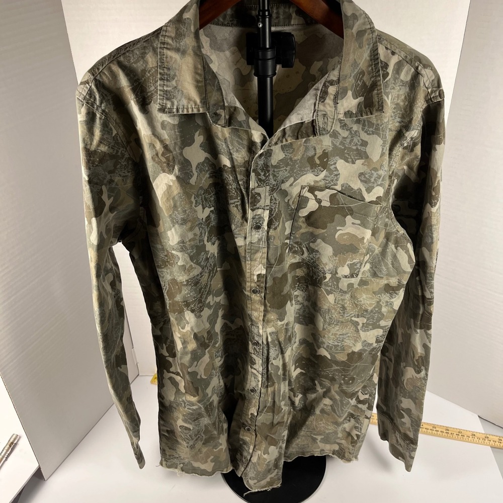 Jaywalker Mens Camo Button Down Shirt Back Zip Raw Hem Green Brown Large